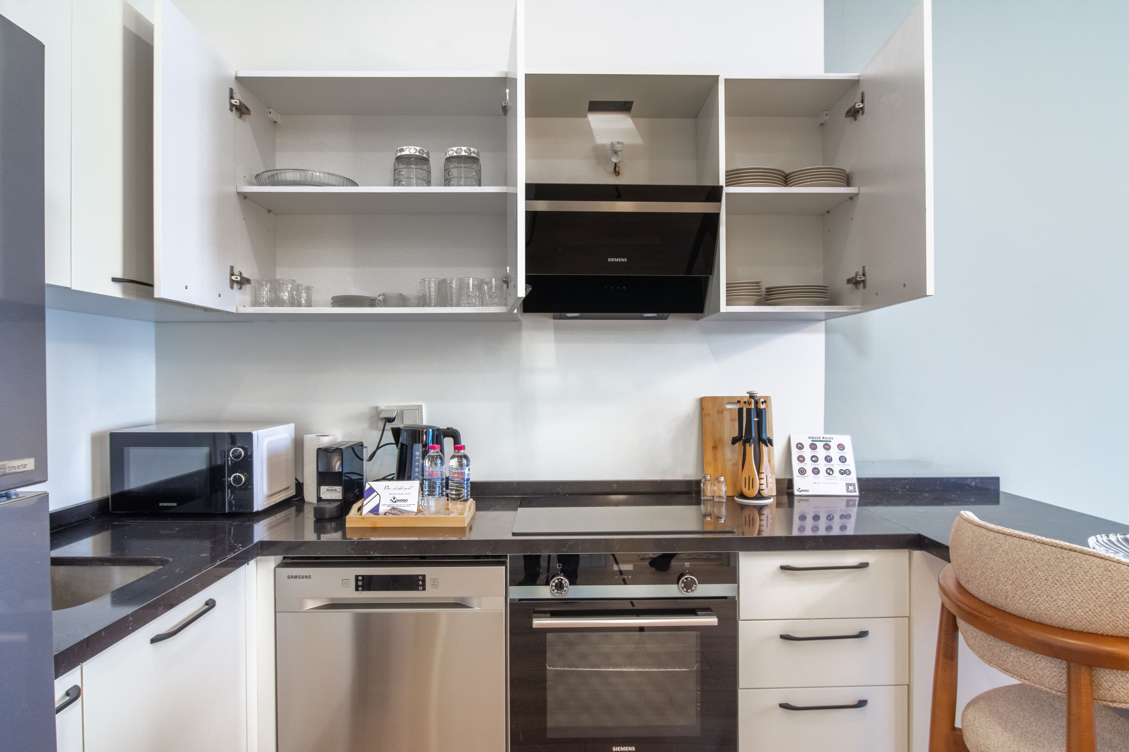 Modern & Stylish 1 Bdr Taksim Palas Living, furnished apartment in Şişli, Istanbul — image 16