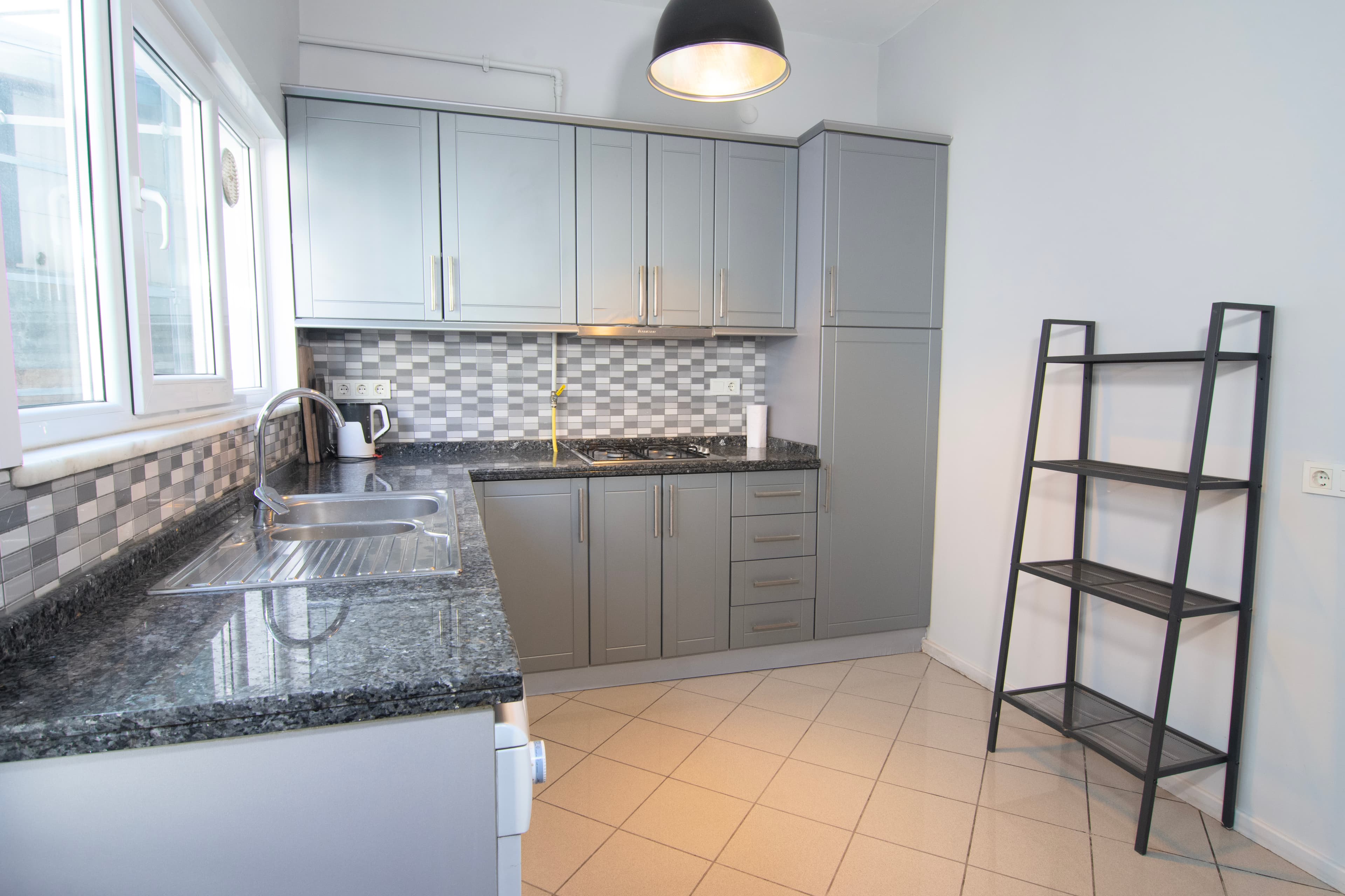 4min to Osmanbey 2 BR apart,4th floor with balcony, furnished apartment in Şişli, Istanbul — image 13
