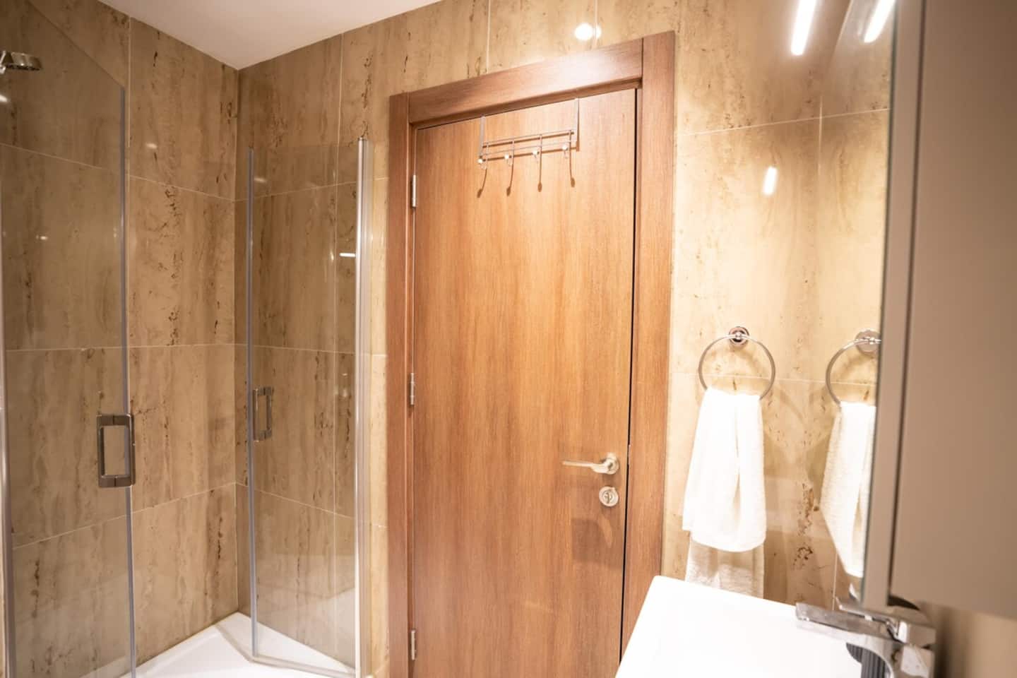 Peaceful and Private Escape: 1-Bedroom Apt, furnished apartment in Bağcılar, Istanbul — image 19