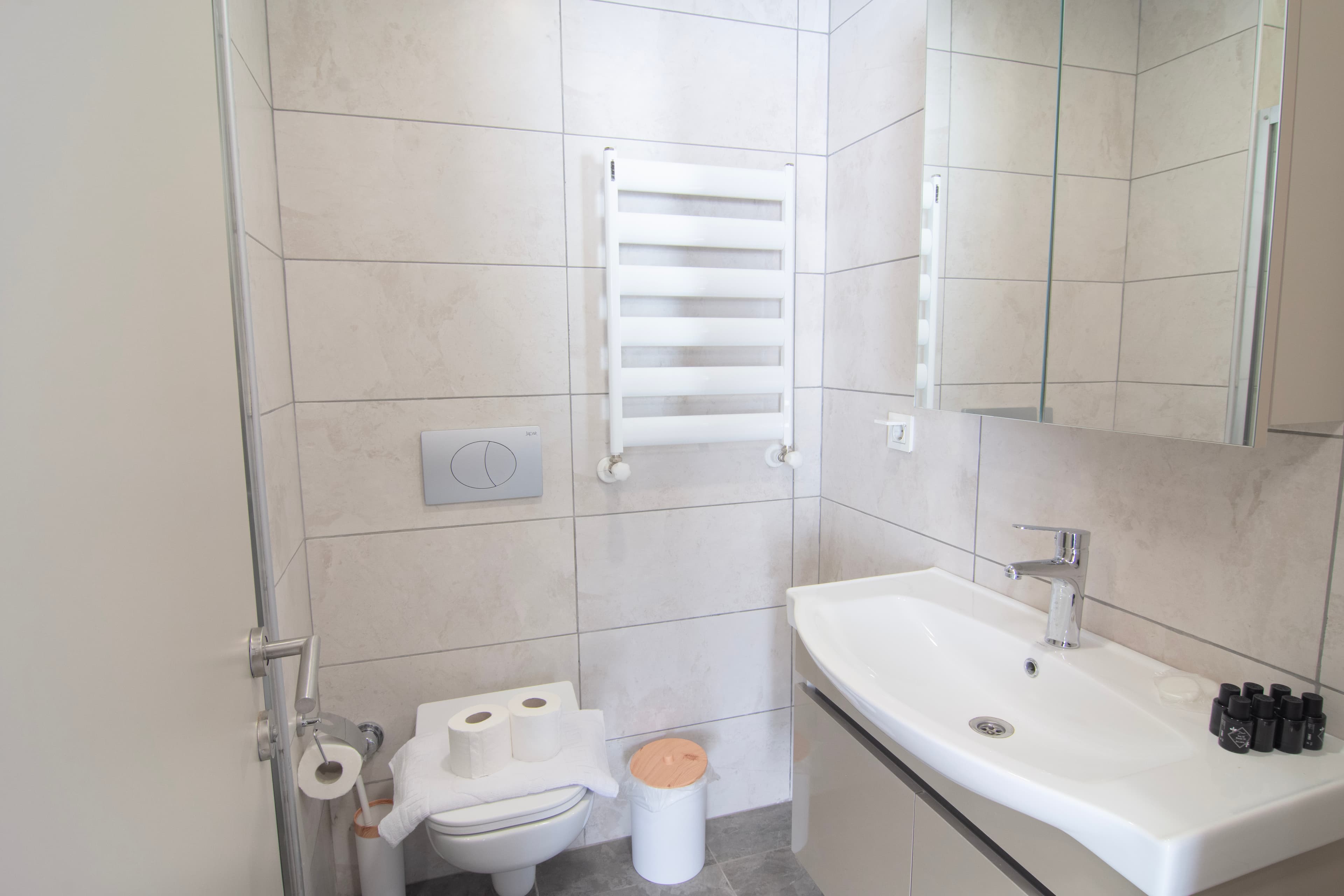Cozy 2BR Apt Near Vialand Mall with Nespresso , furnished apartment in Eyüpsultan, Istanbul — image 17