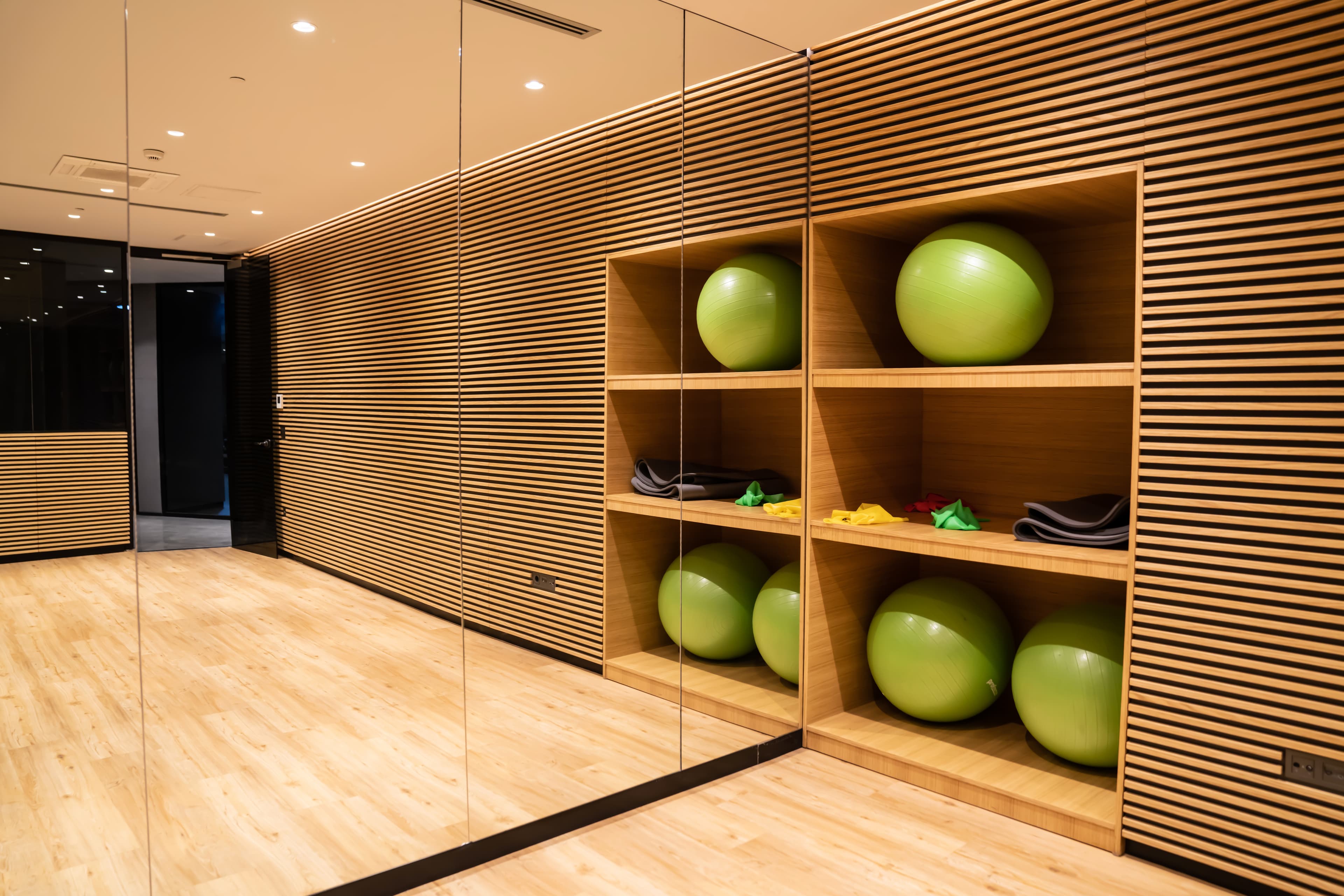 central City Apartment with Premium Amenities , furnished apartment in Beyoğlu, Istanbul — image 27