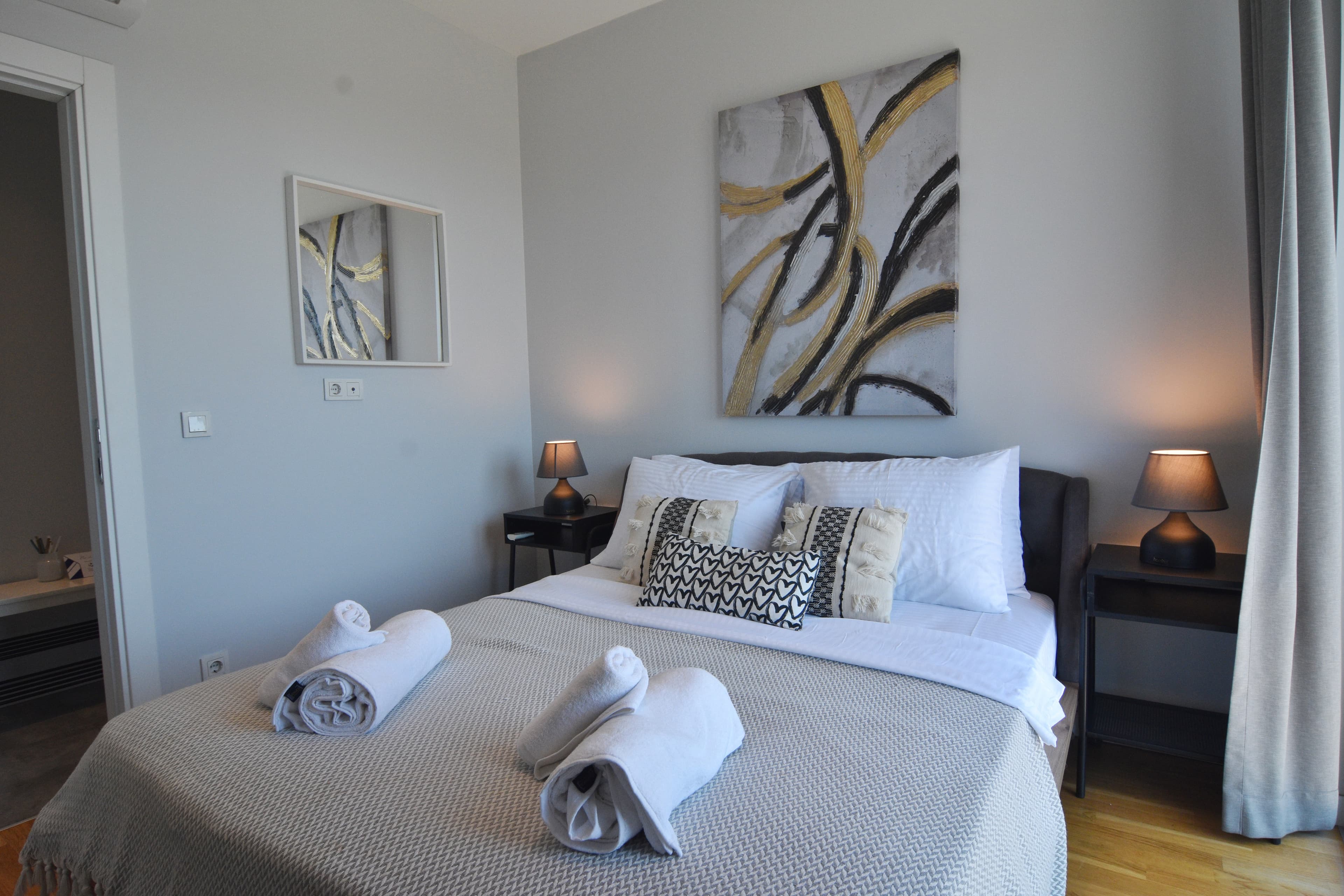 7th floor central 1-Bdr Apt  Wi-Fi/Pool/Gym, furnished apartment in Kağıthane, Istanbul — image 8