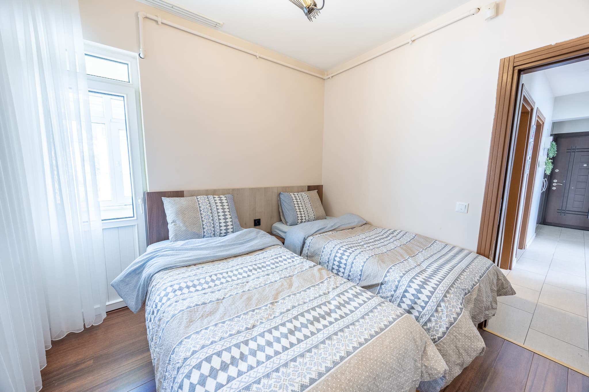 Seaside 3-Bedroom Duplex with Jacuzzi, furnished apartment in Büyükçekmece, Istanbul — image 32