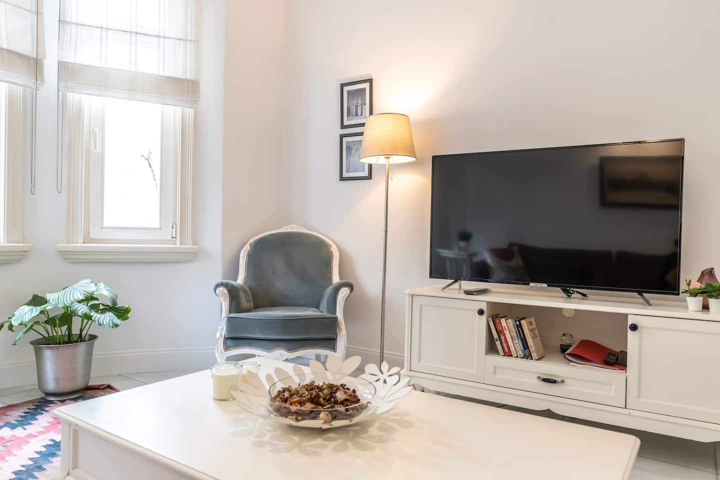 Cozy Getaway - Warmth and Comfort in the City, furnished apartment in Beyoğlu, Istanbul — image 5