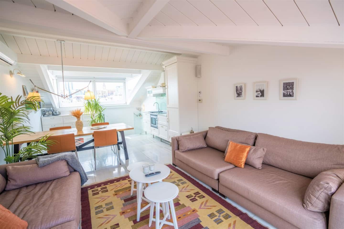 Stylish Duplex in Beyoğlu with Private Terrace , furnished apartment in Beyoğlu, Istanbul — image 5