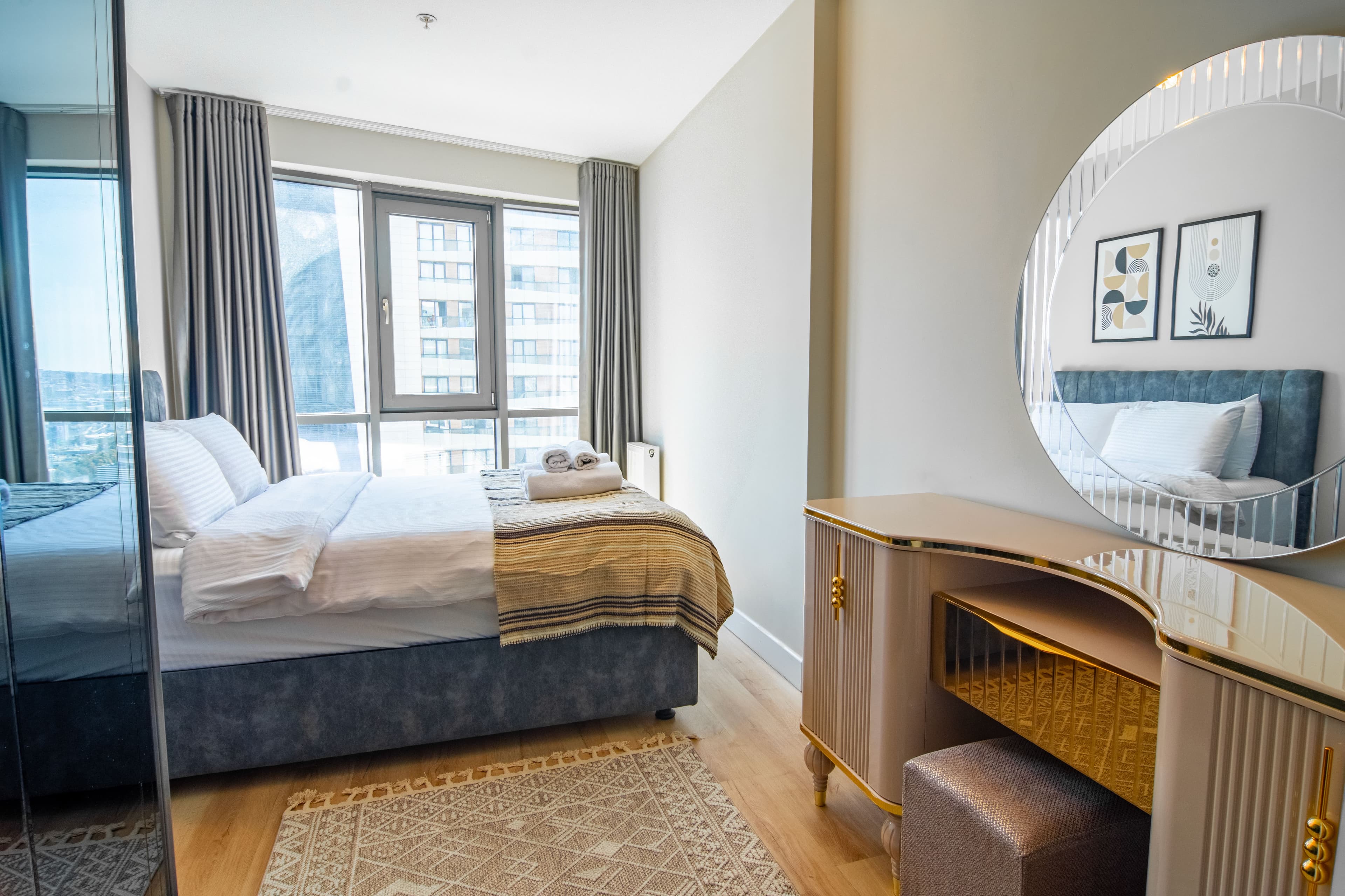 Stylish cozy 3 bedr apart & balcony, furnished apartment in Bağcılar, Istanbul — image 12