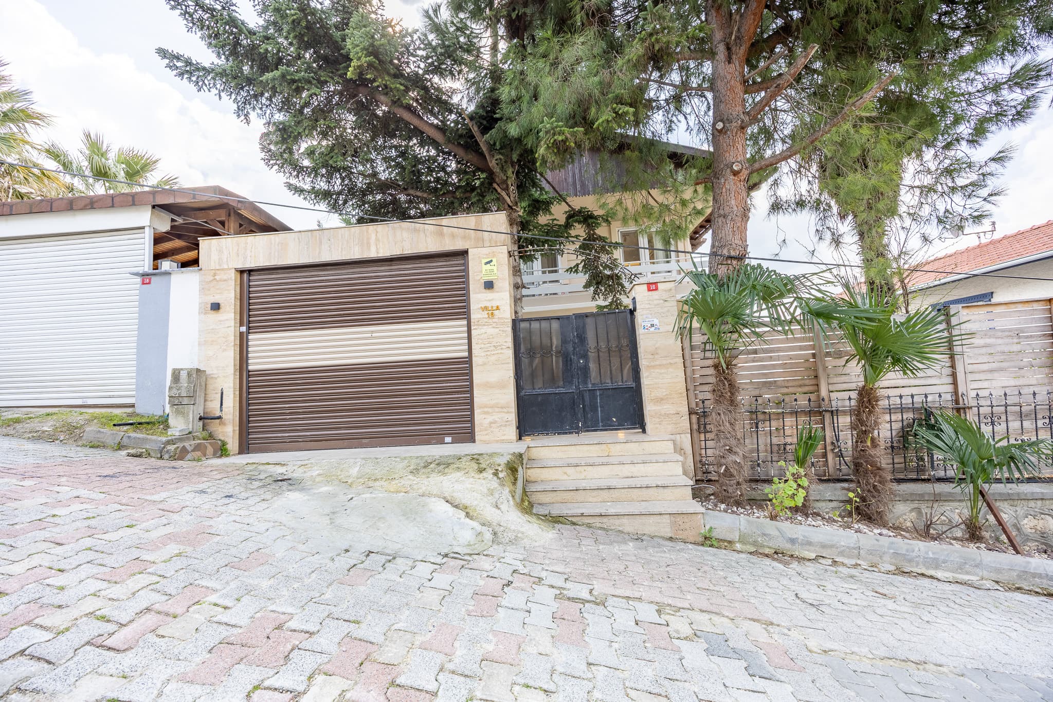 Sea View Villa with Pool, furnished apartment in Büyükçekmece, Istanbul — image 40