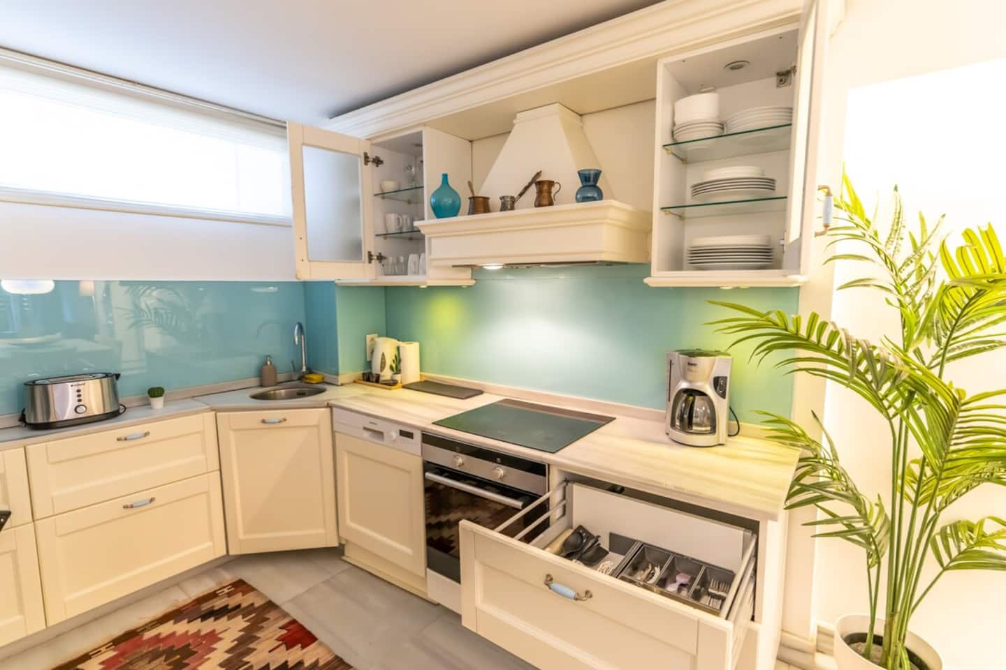 Duplex Modern City Gem with Terrace , furnished apartment in Beyoğlu, Istanbul — image 29