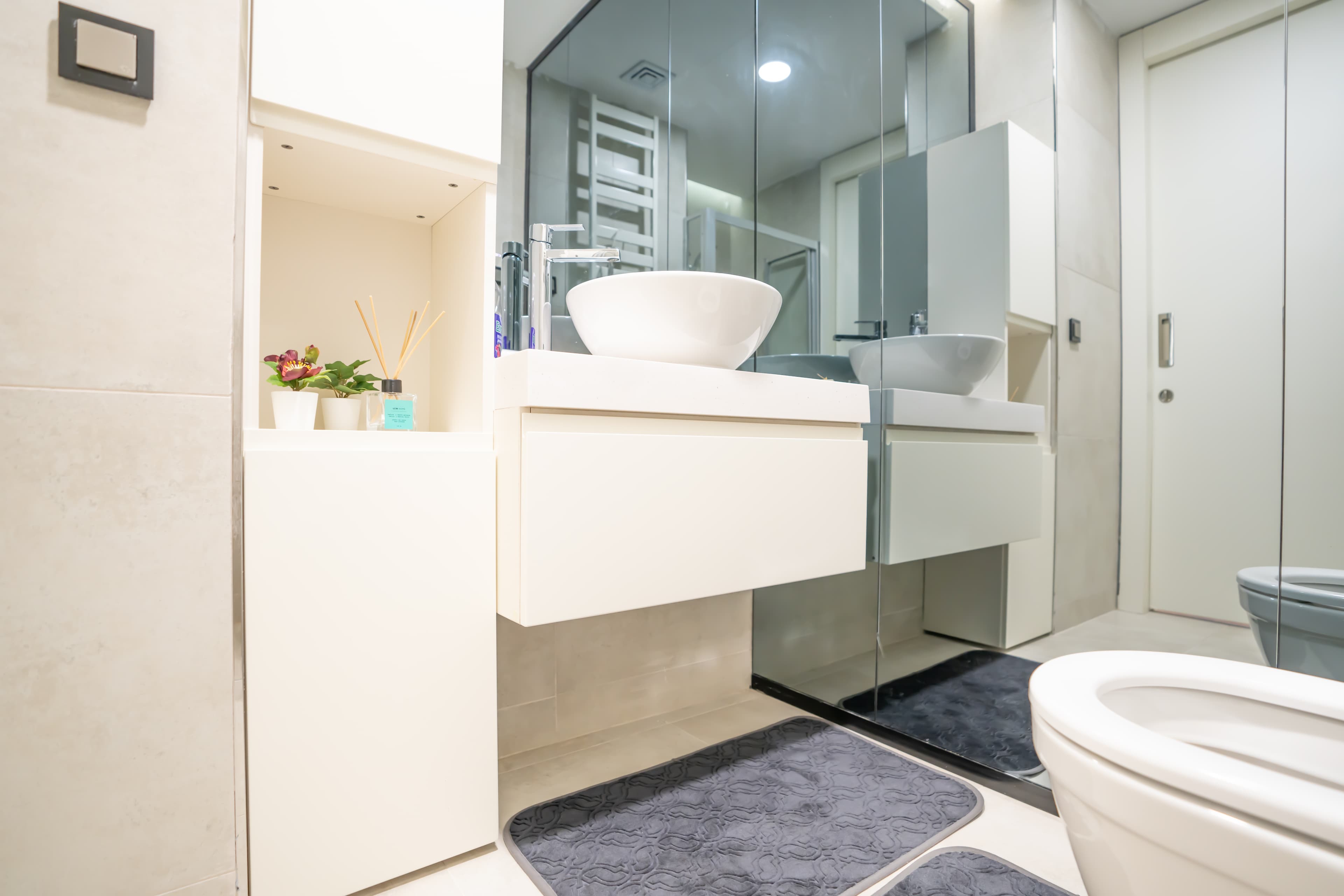 Stylish City Living - Your Urban Charm, furnished apartment in Bağcılar, Istanbul — image 6