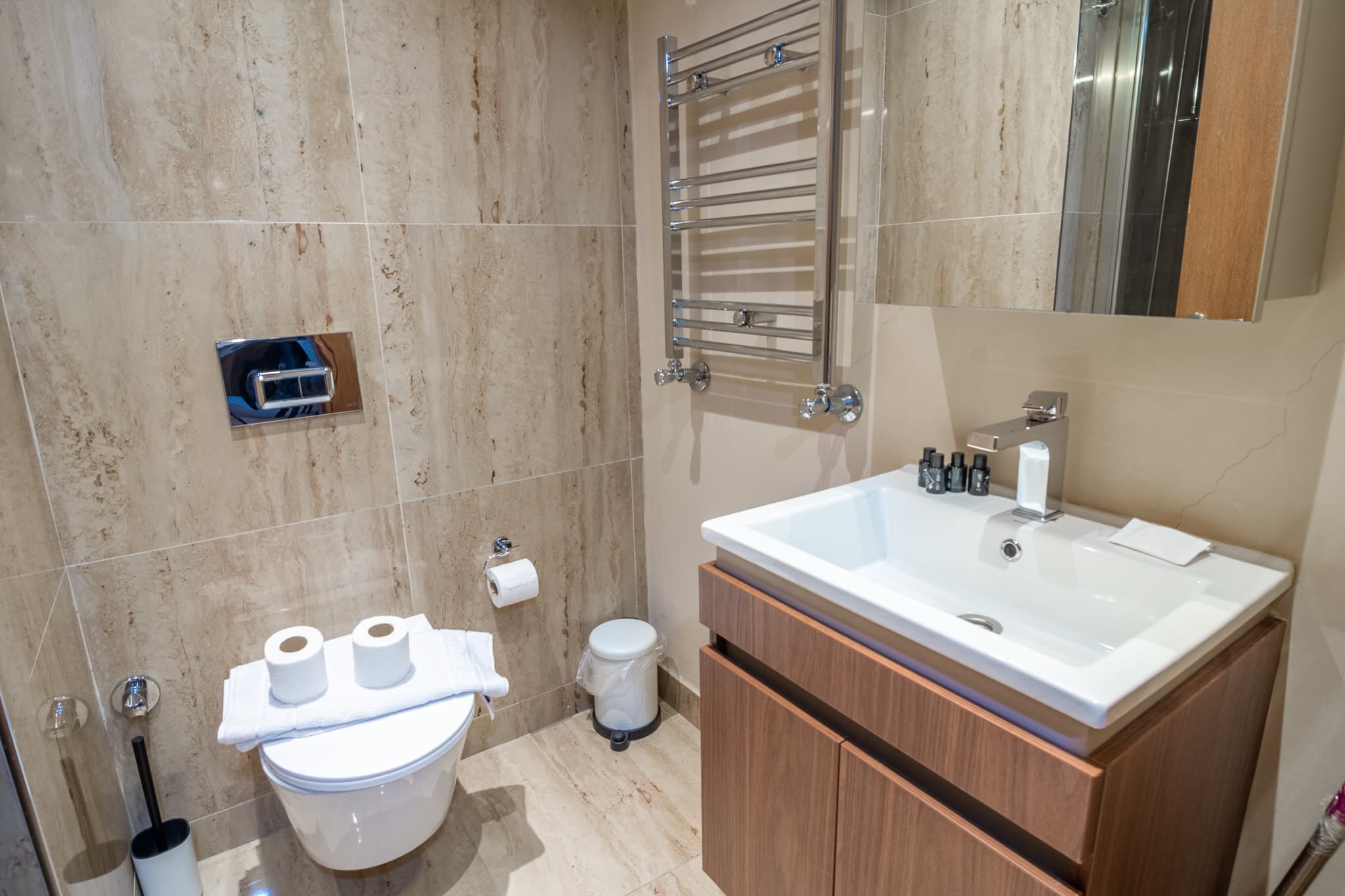 Spacious 1BR with Garden, furnished apartment in Bağcılar, Istanbul — image 9