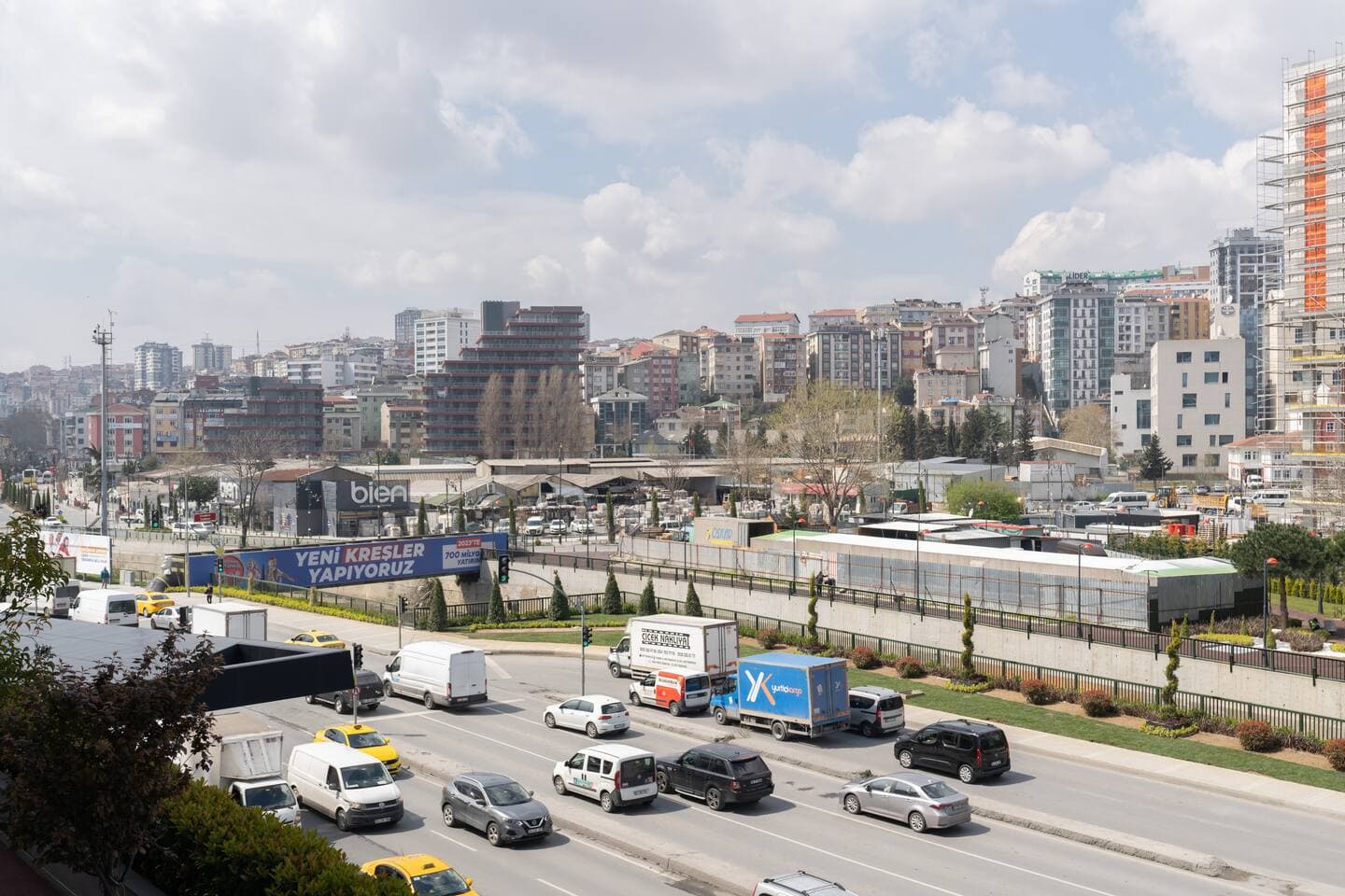Near Airport Metro 1-Bdr Apt  Wi-Fi/Pool/Gym, furnished apartment in Kağıthane, Istanbul — image 23
