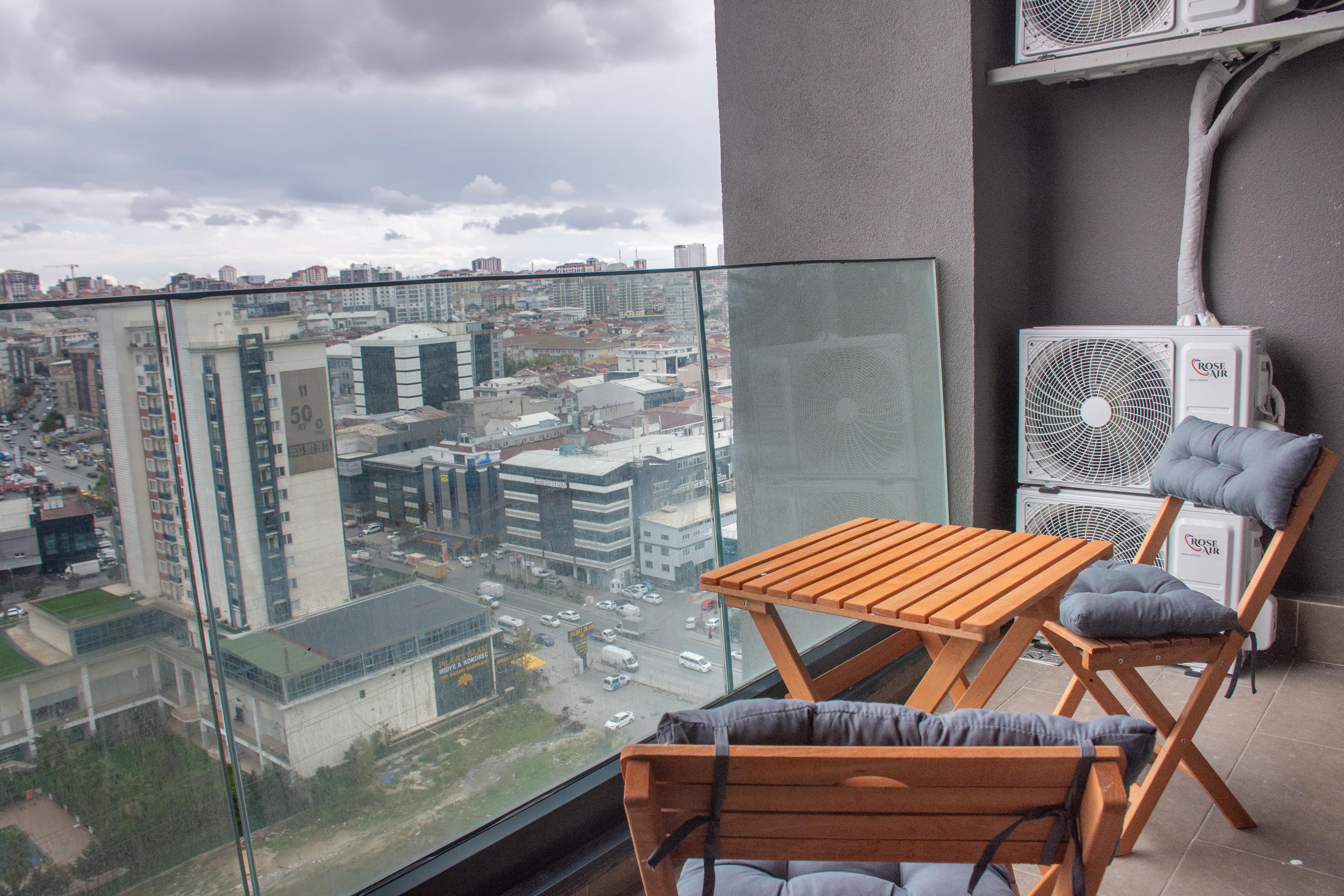 New Modern Apt 3bedrooms -2bathrooms- pool & gym , furnished apartment in Bağcılar, Istanbul — image 40