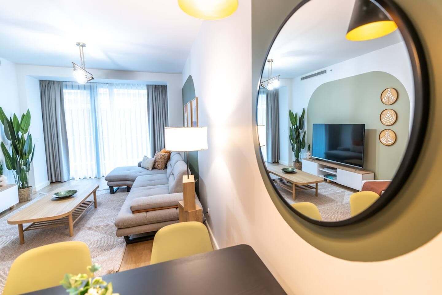 1-Bdr Getaway with Pool/Gym near Taksim Square, furnished apartment in Şişli, Istanbul — image 4