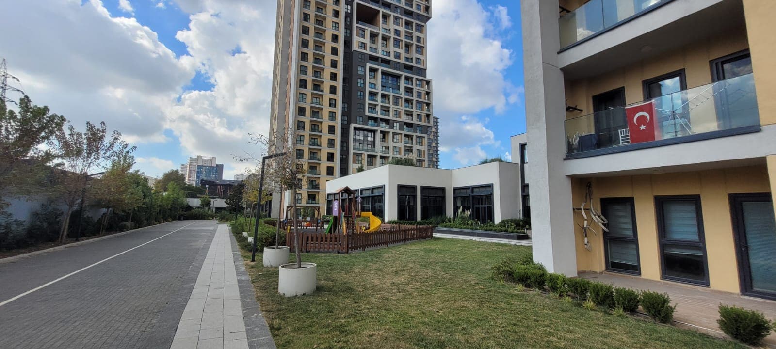  Cozy Stay 1-Bedroom Apartment, furnished apartment in Bağcılar, Istanbul — image 28
