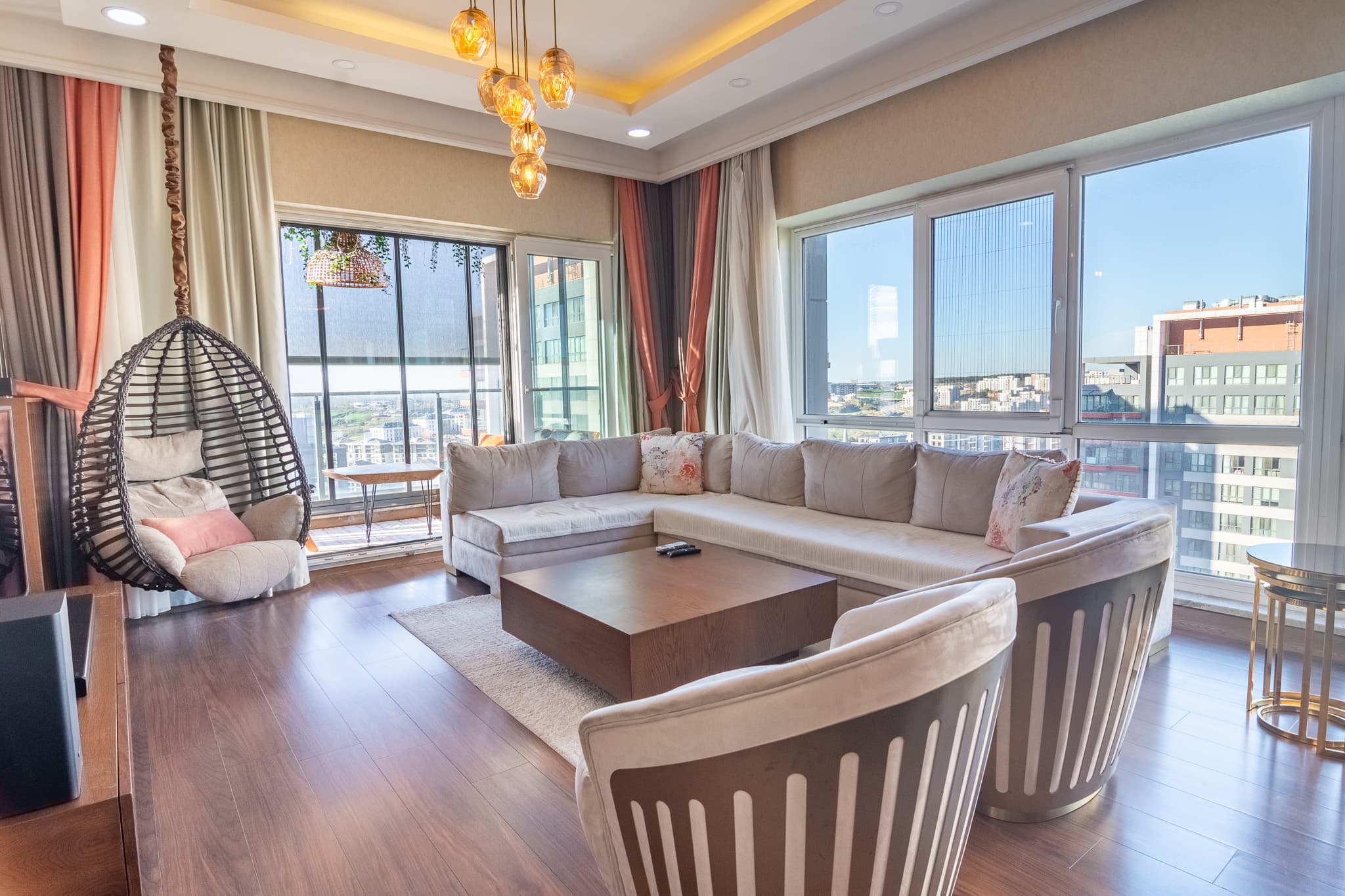 3-Bed Apartment City & Relaxing view NidaPark, furnished apartment in Başakşehir, Istanbul