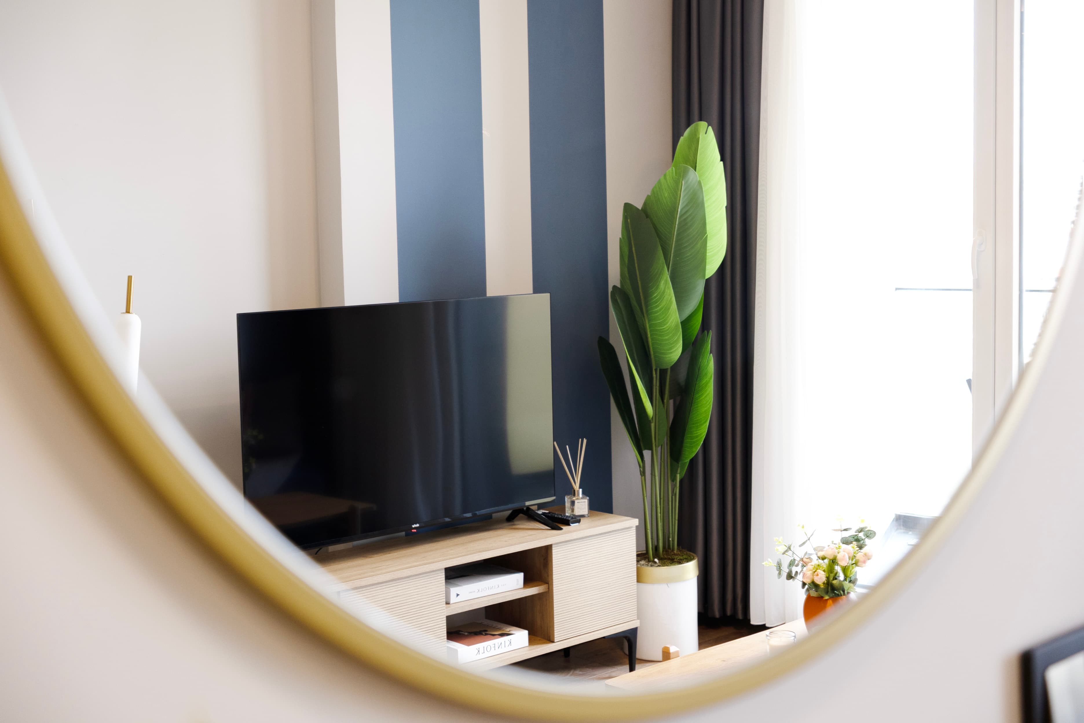 Modern Cozy Apartment with Balcony, furnished apartment in Bağcılar, Istanbul — image 11