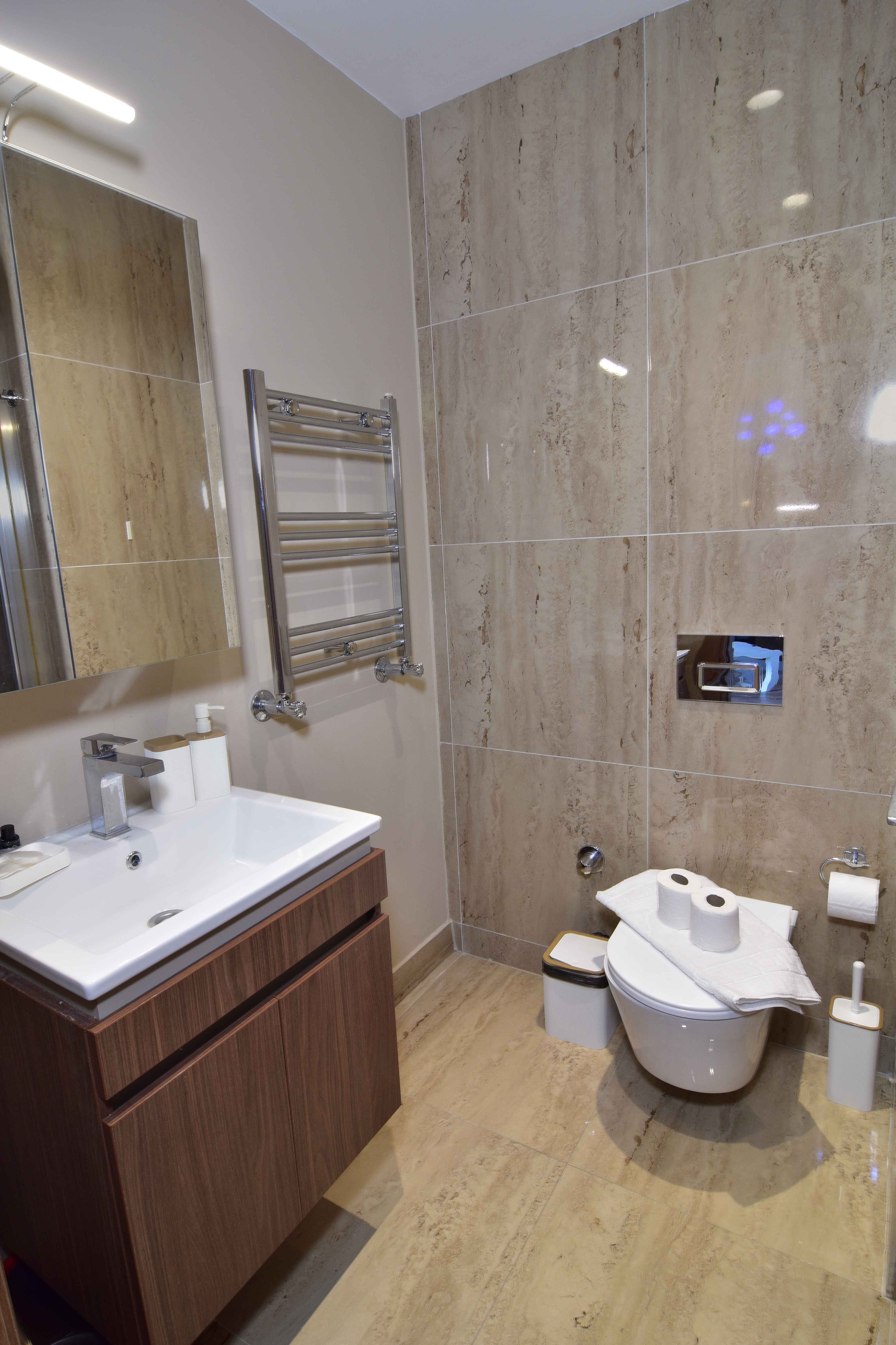  Cozy Stay 1-Bedroom Apartment, furnished apartment in Bağcılar, Istanbul — image 17
