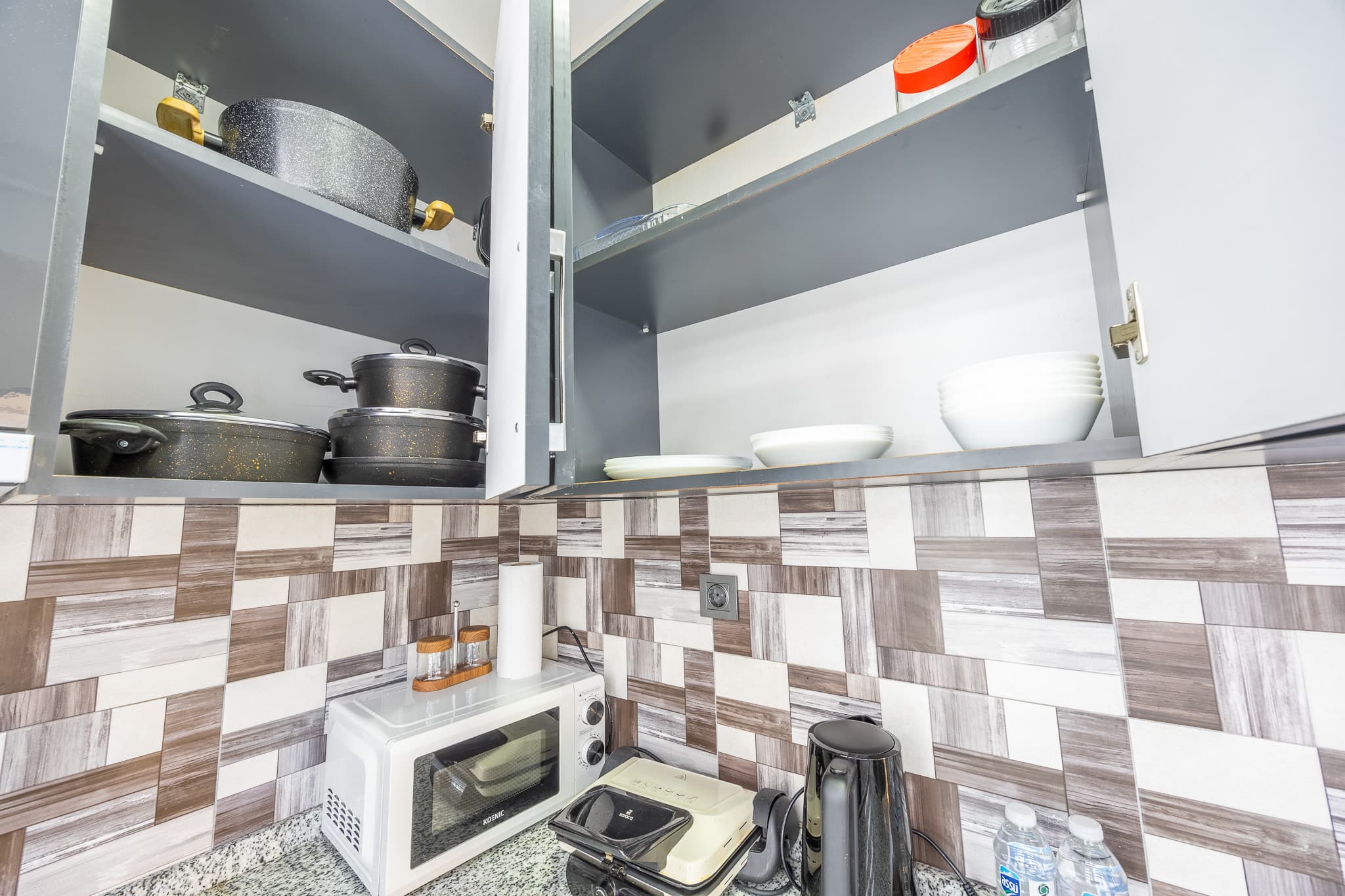 Modern Apartment In Fatih | Stay Near Old City, furnished apartment in Fatih, Istanbul — image 21