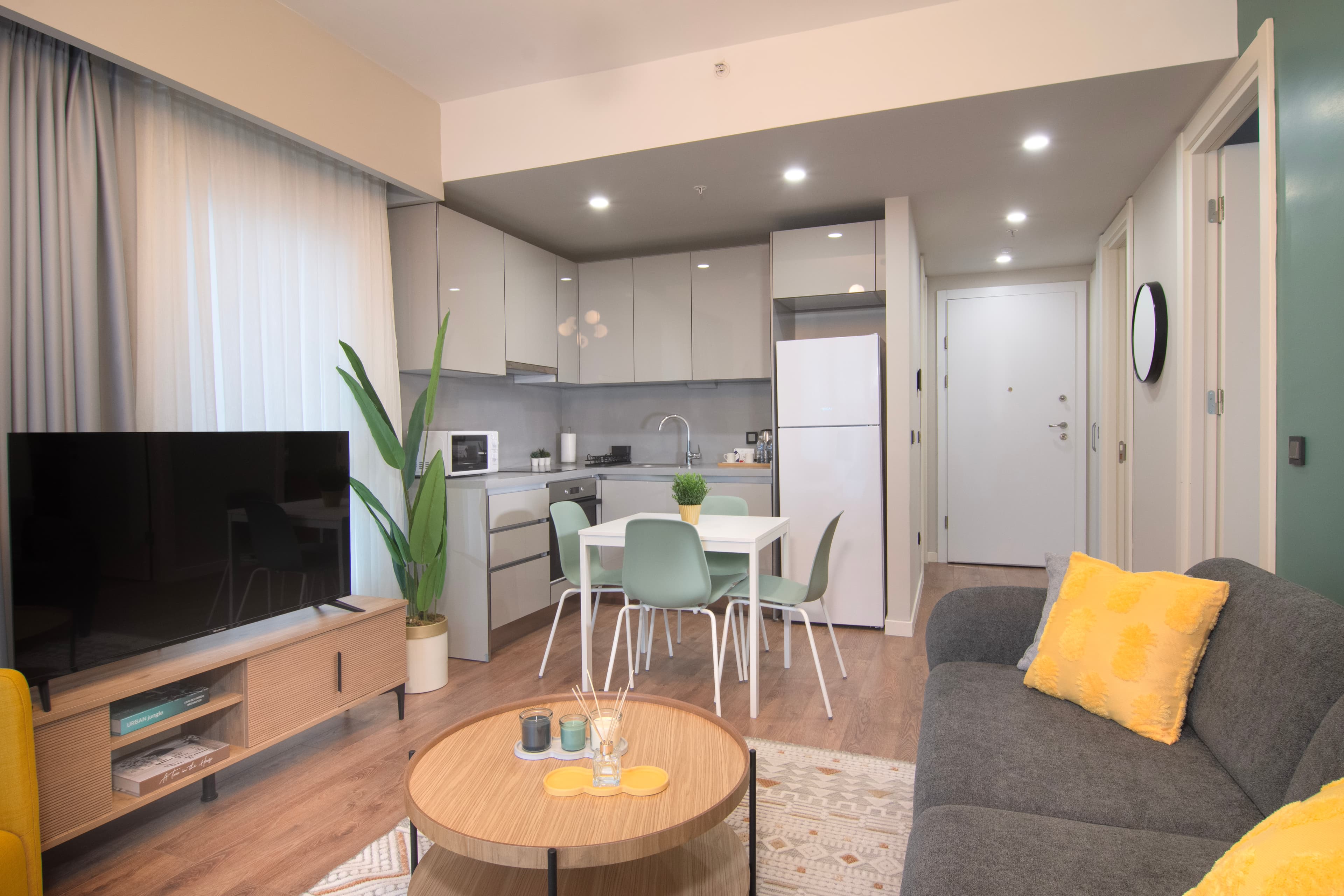 14th floor Brand new cozy 2BR Apt, furnished apartment in Bağcılar, Istanbul — image 2