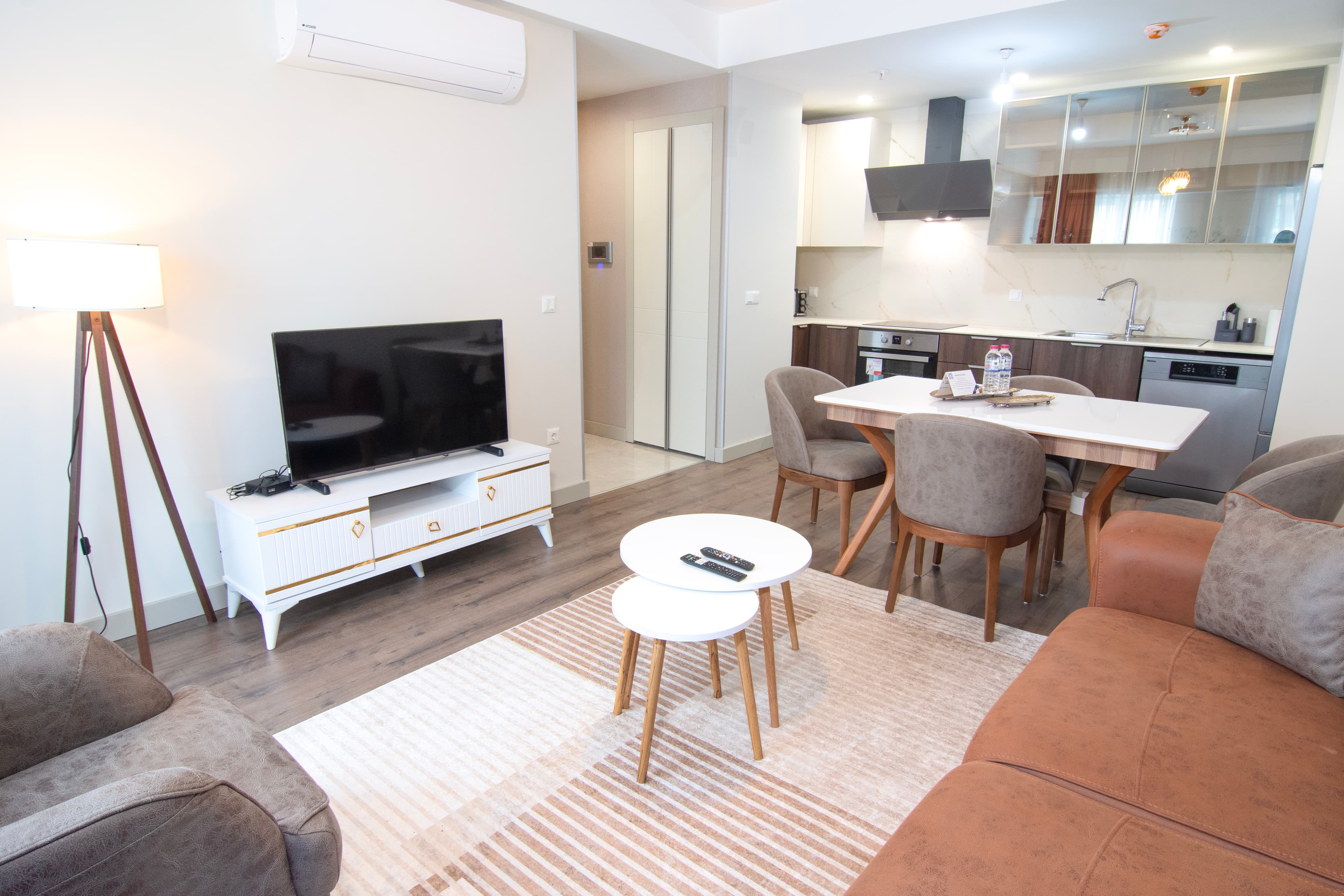 Family Home 2bedr with balcony, furnished apartment in Başakşehir, Istanbul — image 5