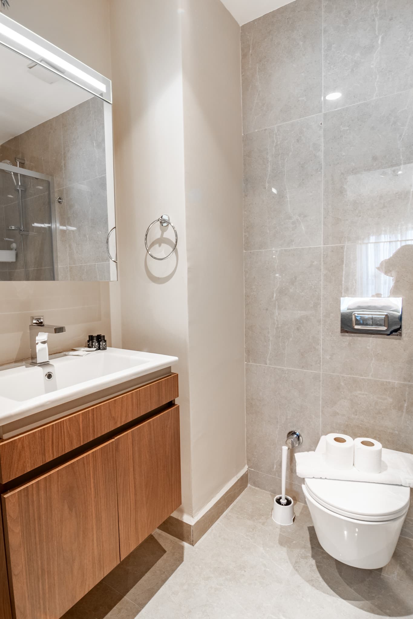 Modern 2BR City View Residence , furnished apartment in Bağcılar, Istanbul — image 15